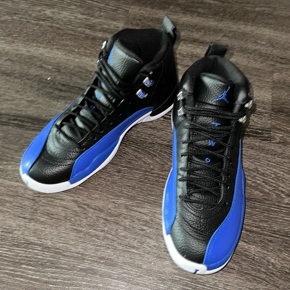 Jordan 12 Retro Sneakers
